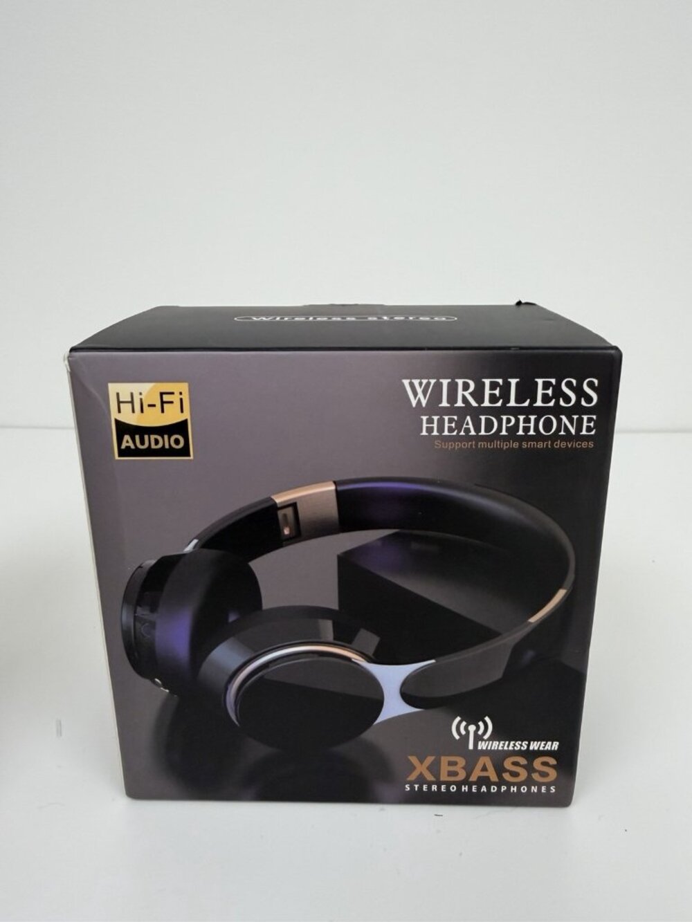 Hi-Fi Audio XBASS Wireless Folding Stereo Headphones - Black Blue NWT